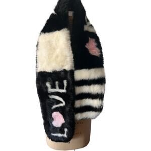 Heurueh NWT Faux Fur Scarf LOVE Black White 58" Long
